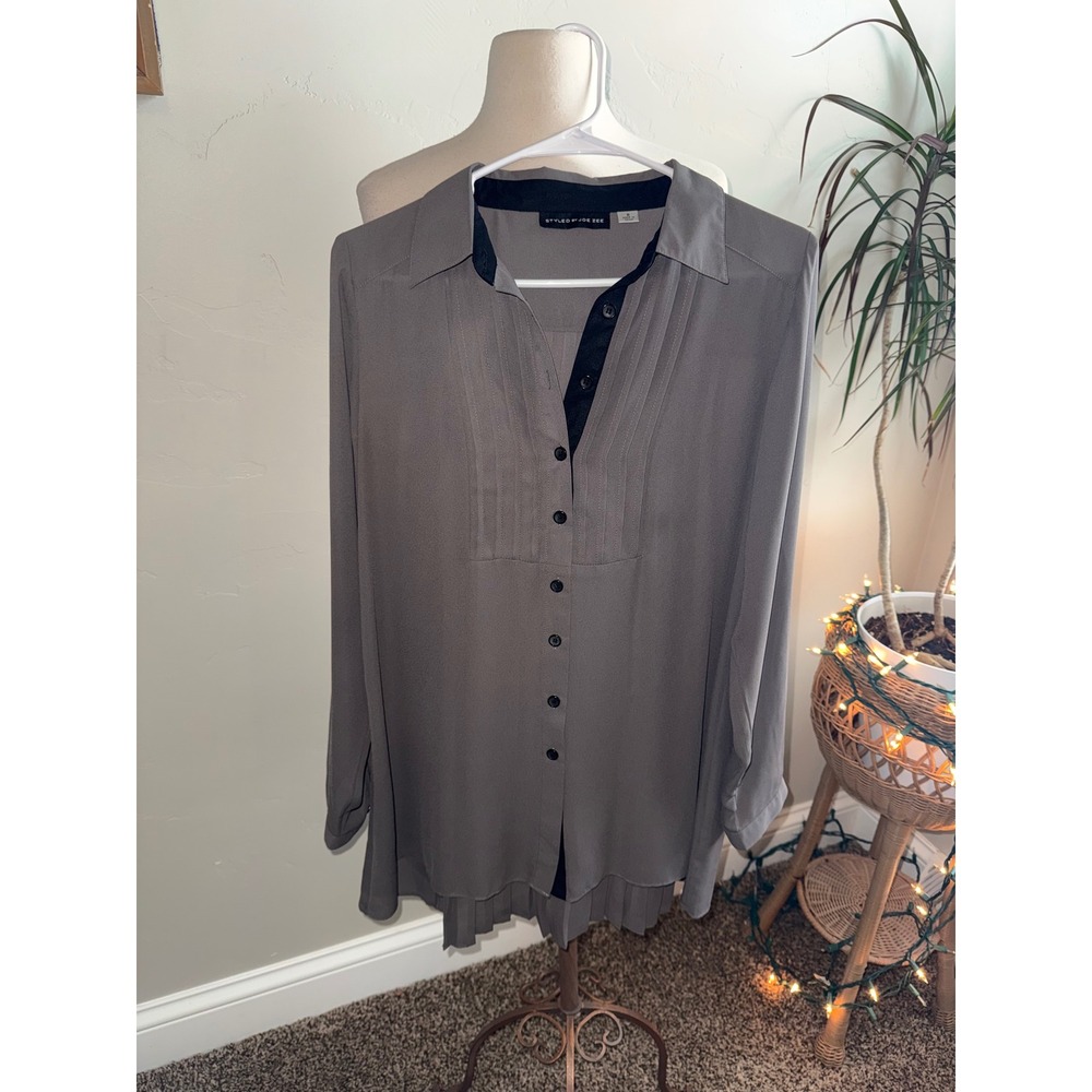 Styled by Joe Zee Women Gray Pleated Front Long Sleeve Button Up Shirt Size 8